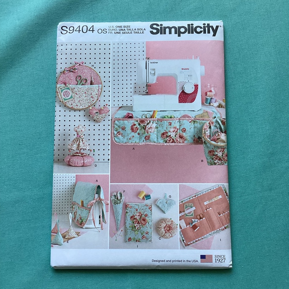 Simplicity S9404 Sewing Pattern Sewing Room Accessories Sewing Mat Cover Caddy